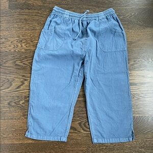 Cropped beach pants size medium